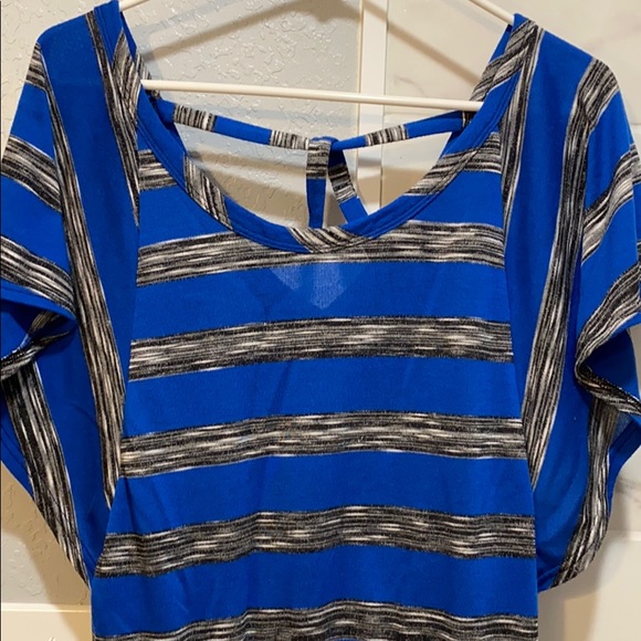 Eye Candy blouse - Picture 2 of 6